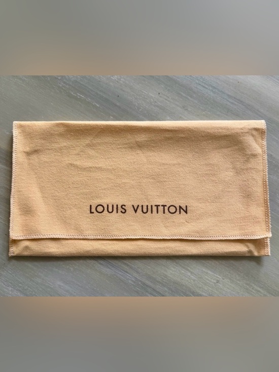 Louis Vuitton Handbags - Louis Vuitton Logo Dust Bag: 9x5